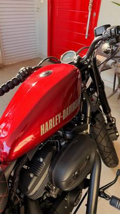 HARLEY-DAVIDSON SPORTSTER ROADSTER HARLEY-DAVIDSON SPORTSTER ROADSTER